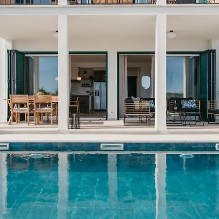 Daniela Villa Maslinica