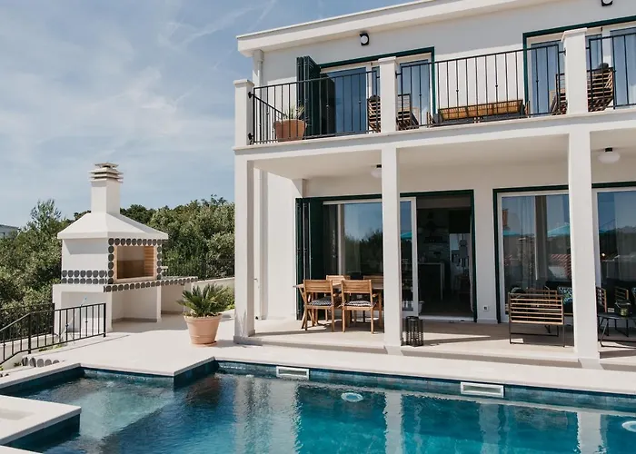 Daniela Villa Maslinica